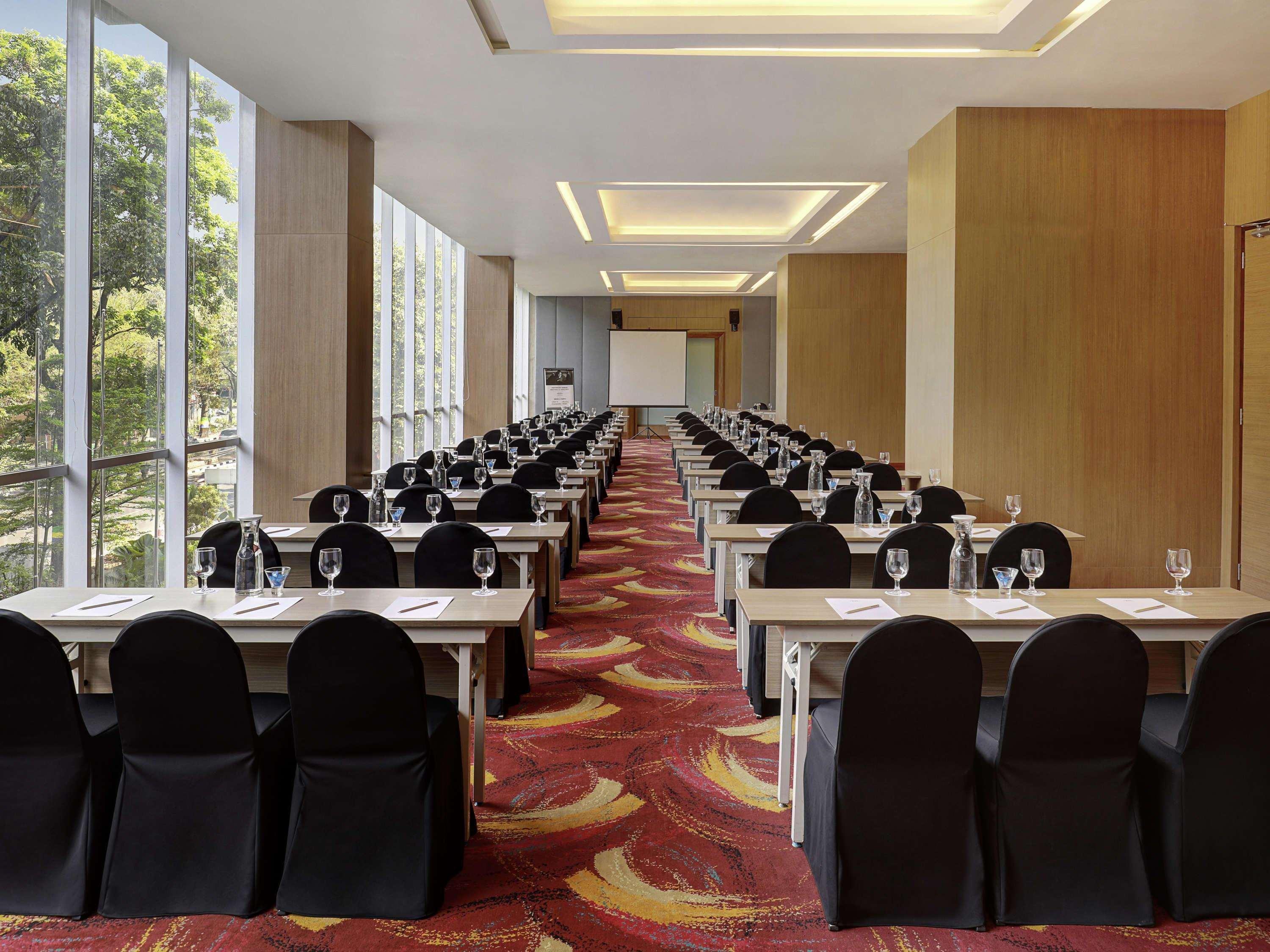 Mercure Bandung Nexa Supratman Kültér fotó