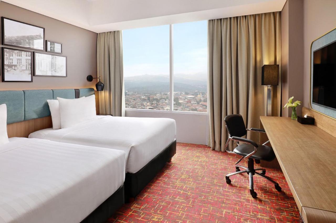 Mercure Bandung Nexa Supratman Kültér fotó