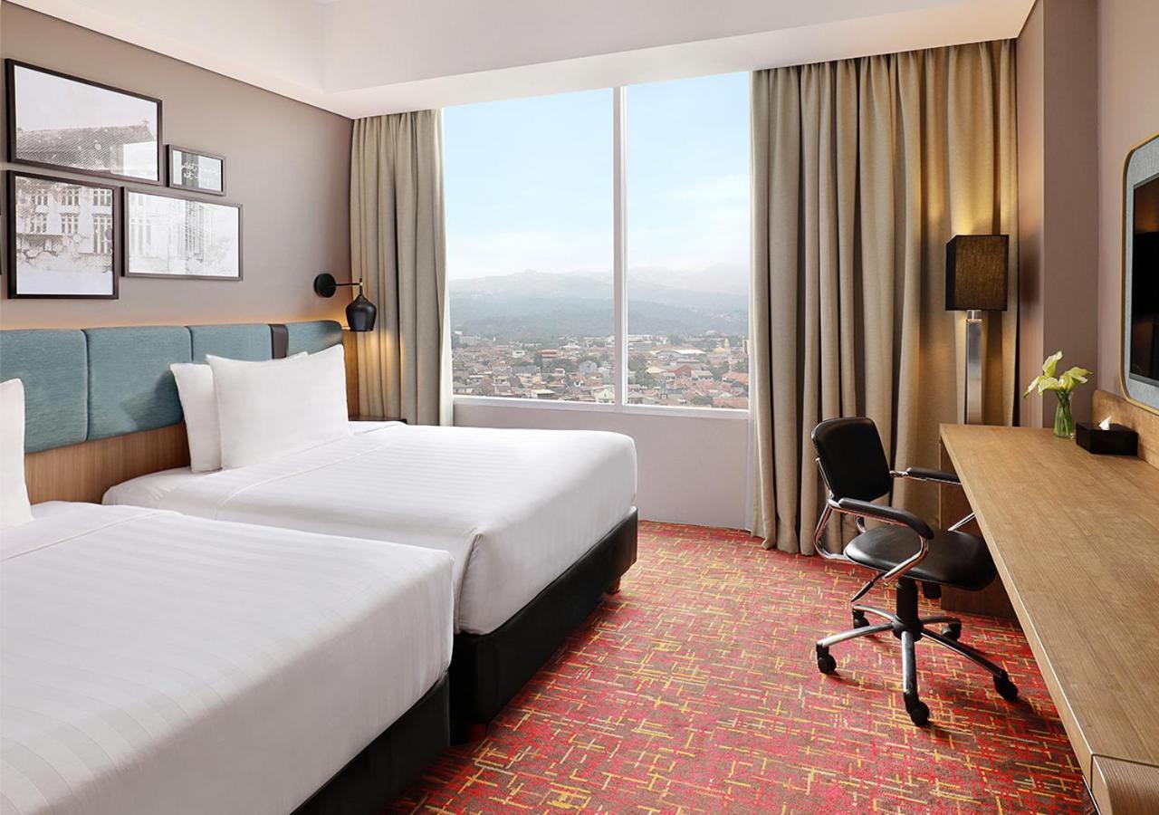 Mercure Bandung Nexa Supratman Kültér fotó