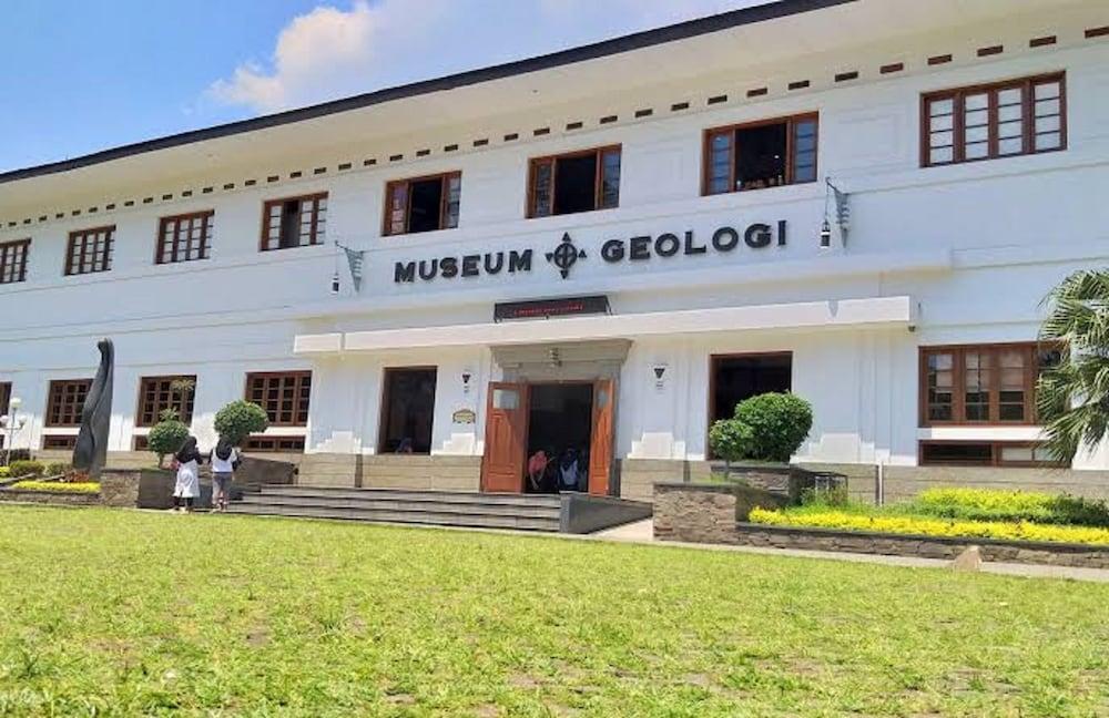 Mercure Bandung Nexa Supratman Kültér fotó