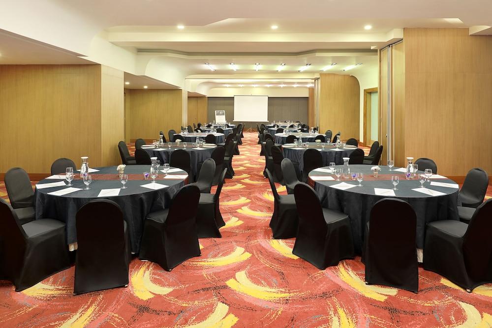 Mercure Bandung Nexa Supratman Kültér fotó